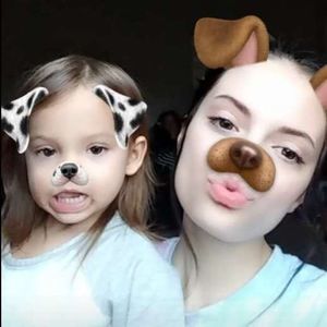 Meet your Posher, Sanoma